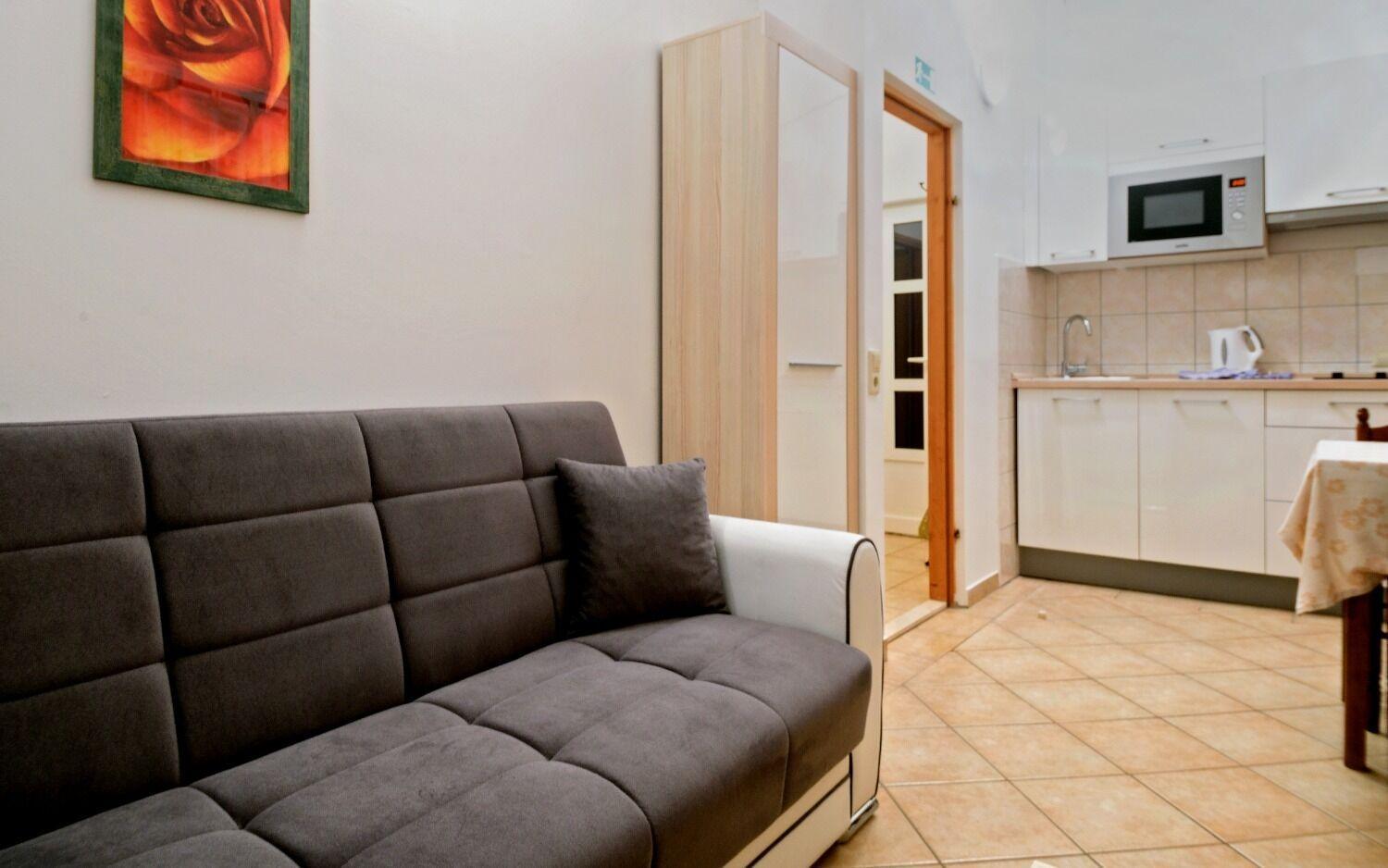 Apartments Bisernica-With Pool ราชานิ ภายนอก รูปภาพ