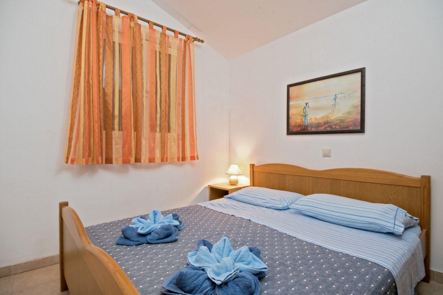 Apartments Bisernica-With Pool ราชานิ ภายนอก รูปภาพ