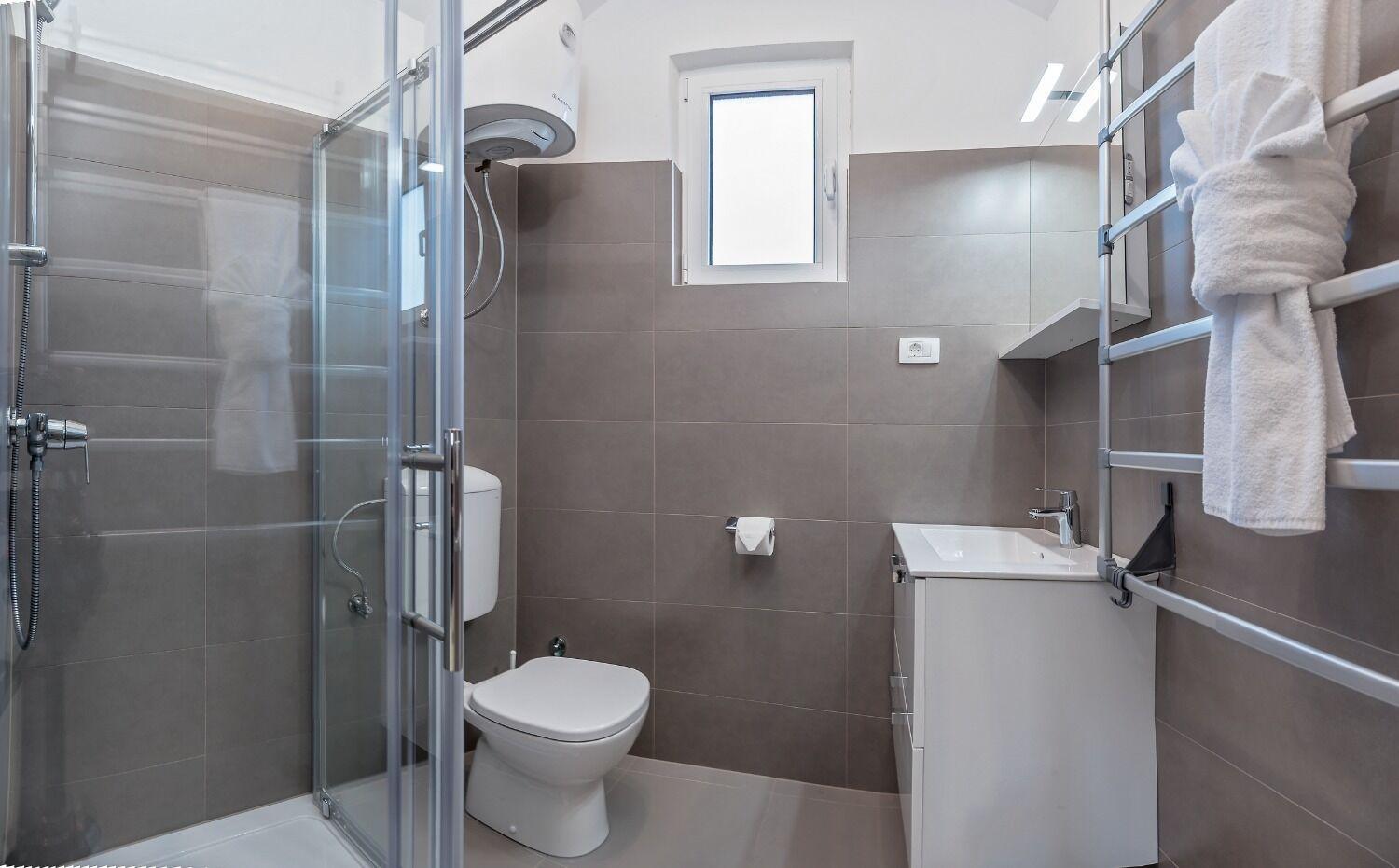 Apartments Bisernica-With Pool ราชานิ ภายนอก รูปภาพ