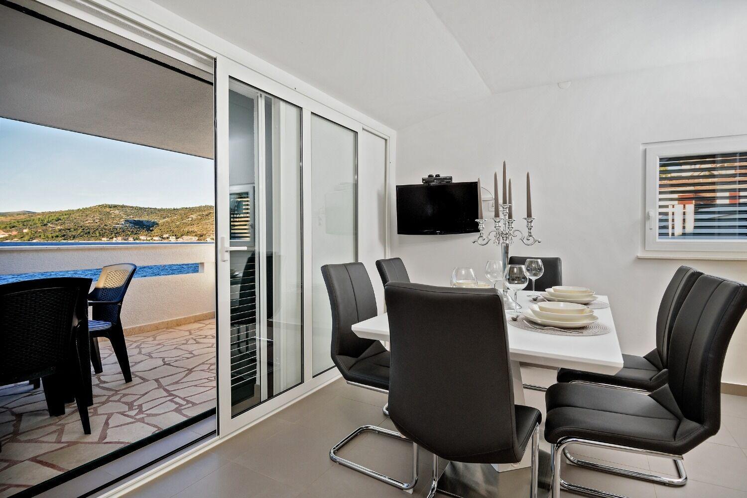 Apartments Bisernica-With Pool ราชานิ ภายนอก รูปภาพ