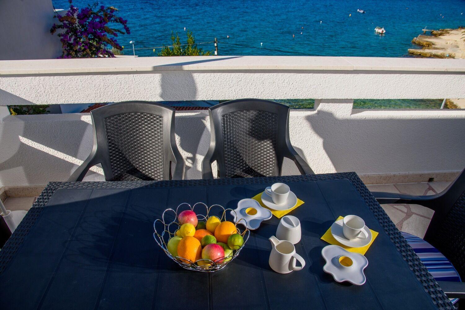 Apartments Bisernica-With Pool ราชานิ ภายนอก รูปภาพ